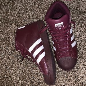 Adidas hightop sneaker